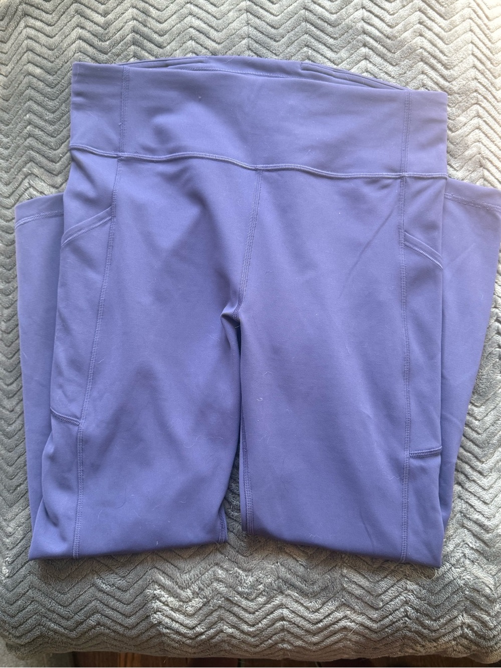 lululemon athletica Lavender Woman’s Performance Leggings; Size 10